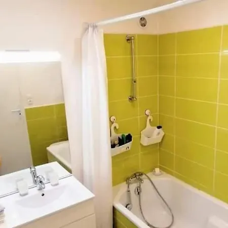 Appartement Rouge Avec Jardin Eymoutiers  Exterior foto