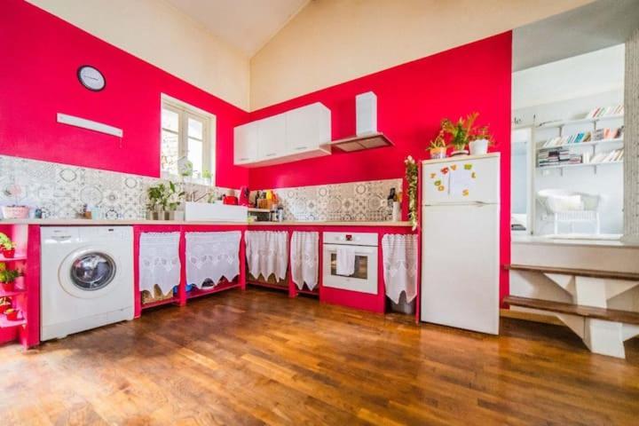 Apartment Rouge Avec Jardin *